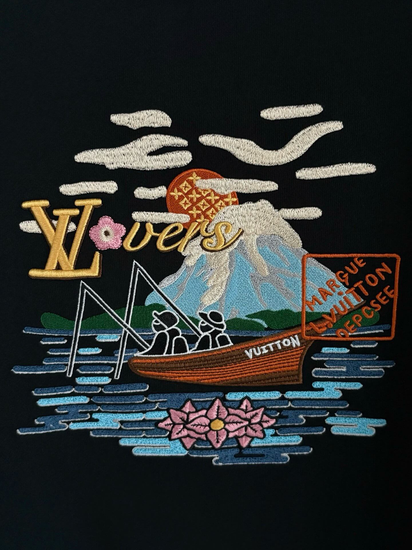 Fisherman Embroidery Sweatshirt