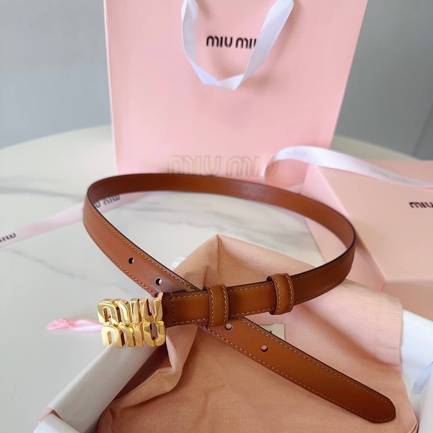 Fashionable Letter Cut-Out Buckle Belt