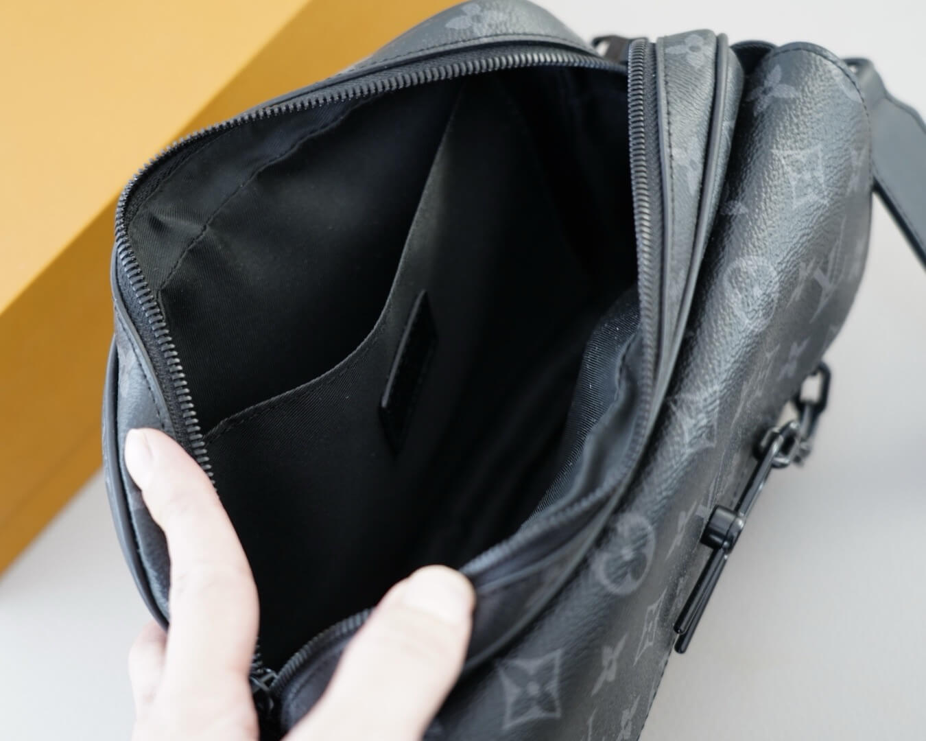 Crossbody Shoulder Bag