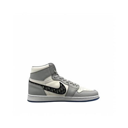 New High-Top Sneaker