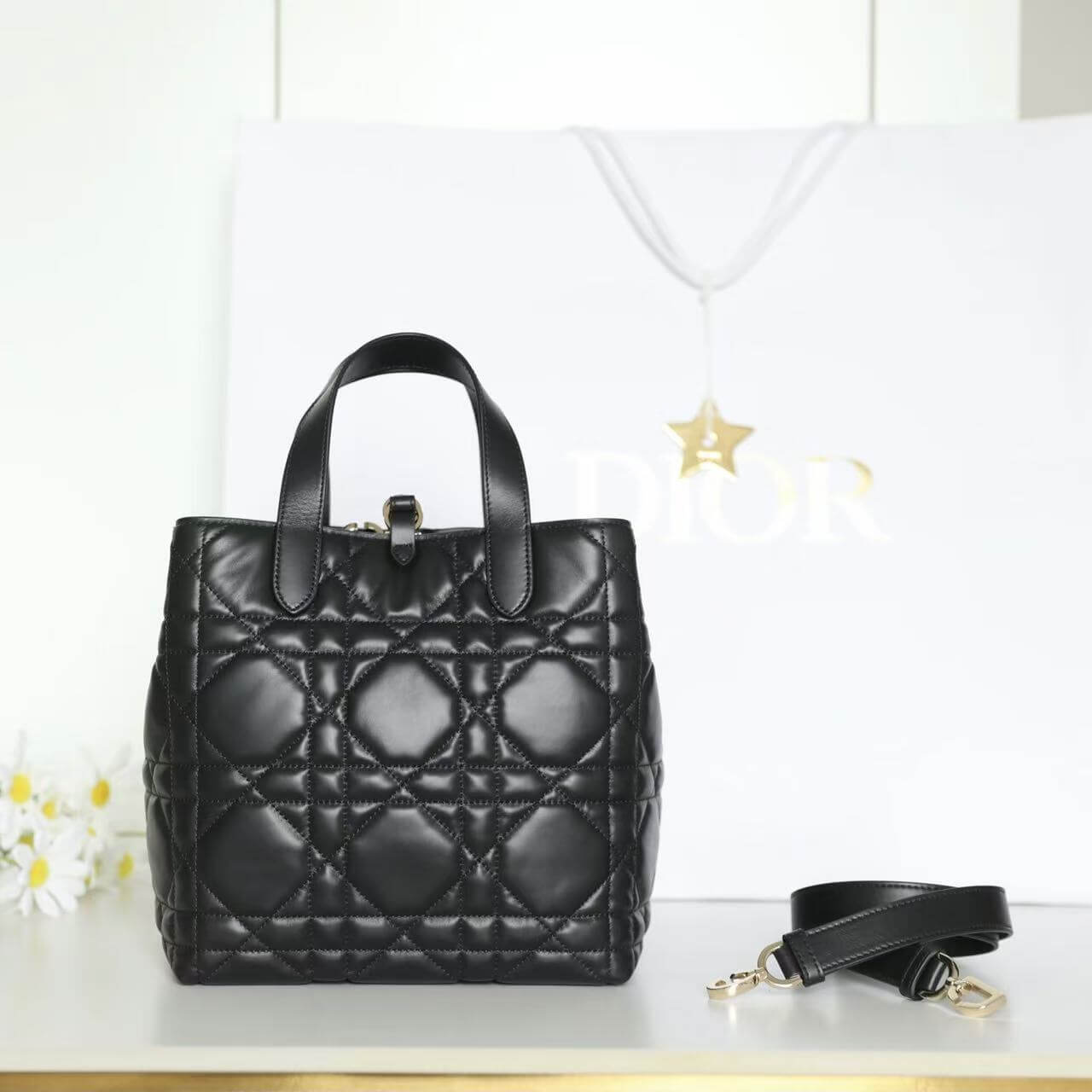Classic Vertical Diamond Quilted Handbag