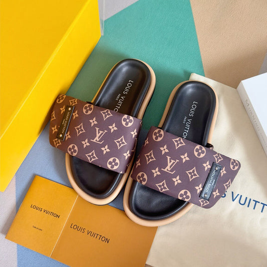Classic Hook-and-Loop All-Over Print Brown Sandals