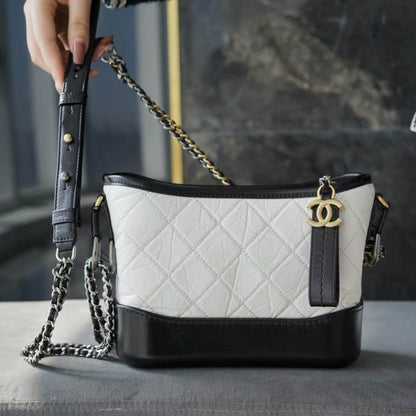 Classic Diamond Quilted Pattern Bag