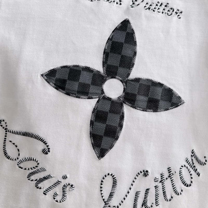 Letter Embroidered Monogram Flower Sweatshirt