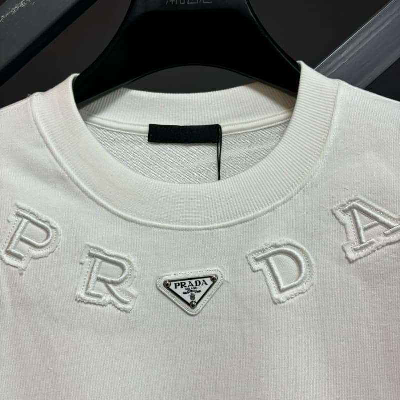 Classic Triangle Cotton Embroidery Sweatshirt