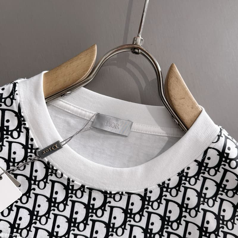 Embroidered Patterned Collar & Emblem Black Sweatshirt