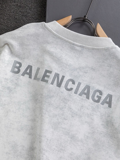 New Gradient Design Sweatshirt