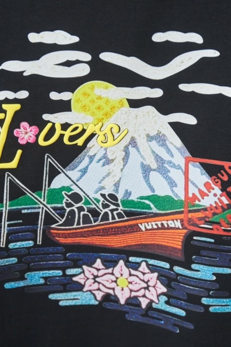 Foam Sailboat Print T-Shirt