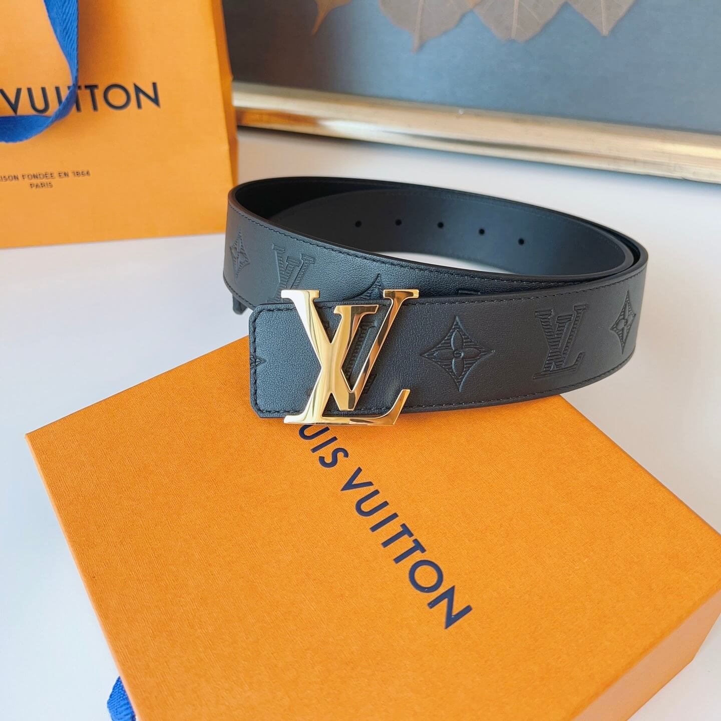 Classic Embossed Print Belt