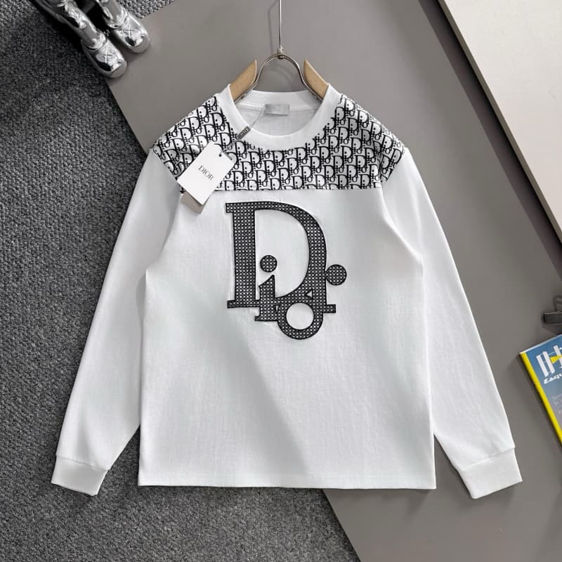 Embroidered Patterned Collar & Emblem Black Sweatshirt