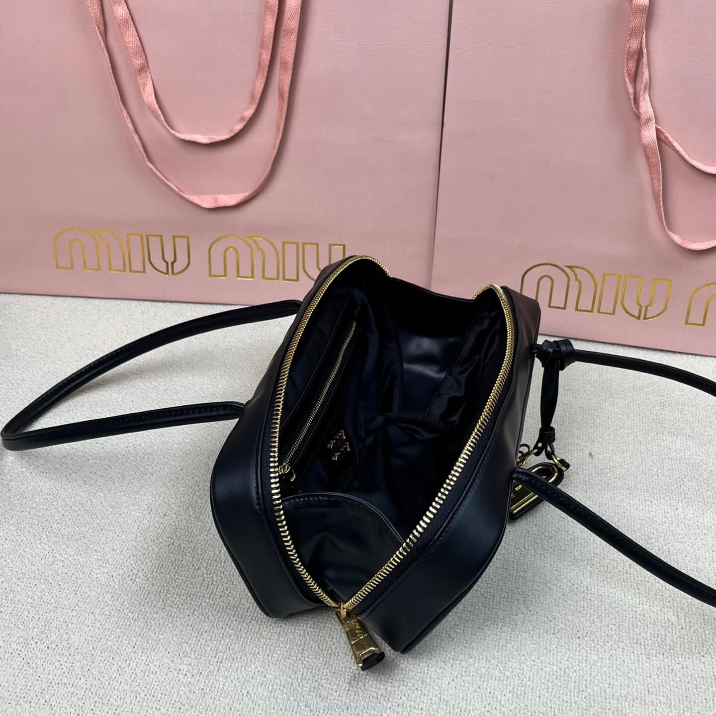 Casual & Edgy Leather Letter Bowling Bag