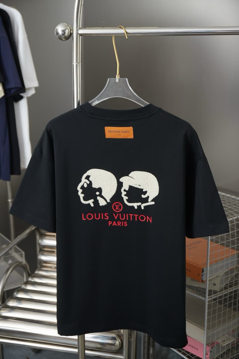 Letter & Head Towel Patch T-Shirt