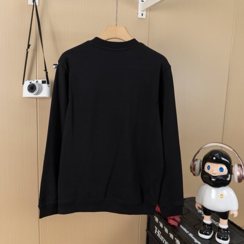 Letter Embroidery Shoulder Patch Sweatshirt