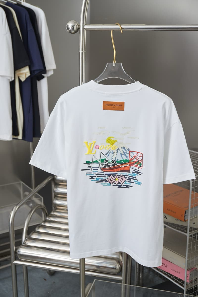 Foam Sailboat Print T-Shirt