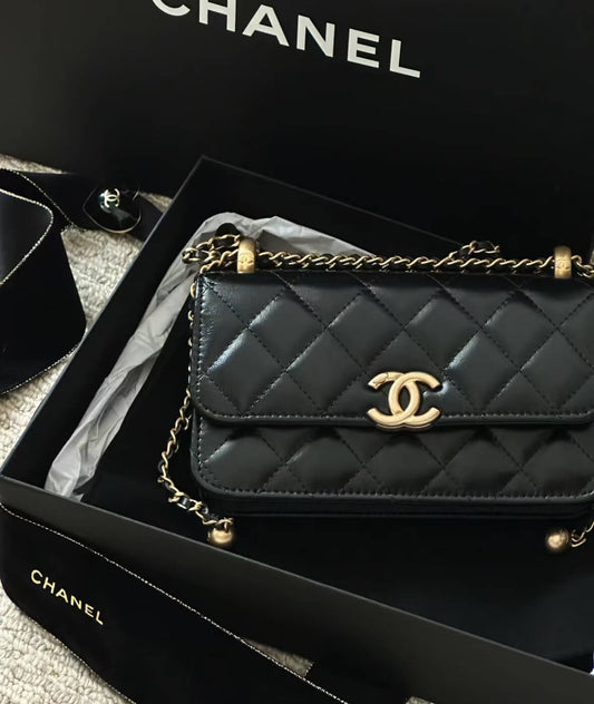 Classic Double Gold Bead Chain Diamond Bag